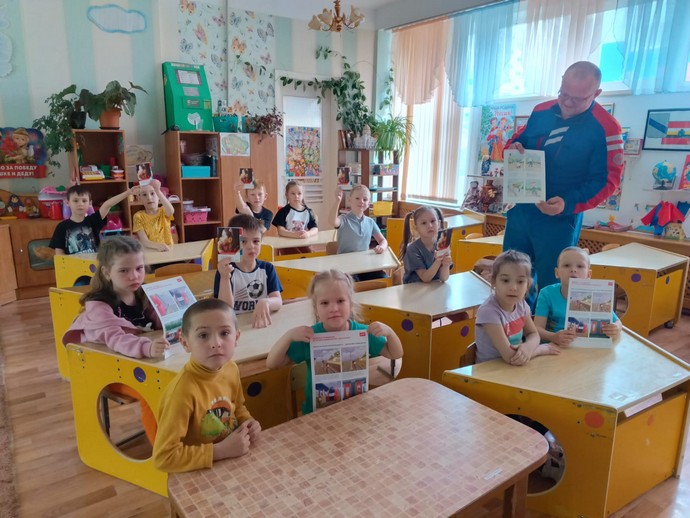 Детский месячник «Уступи дорогу поездам!» 2025 года